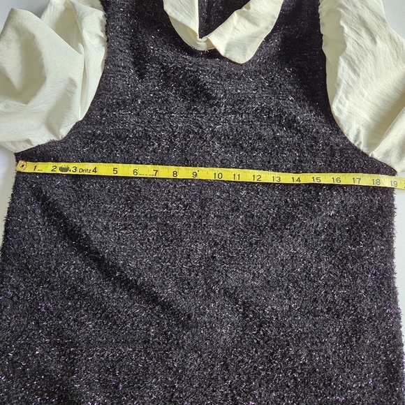 Black Sleeveless Dress with White Collar - Picture 5 of 11